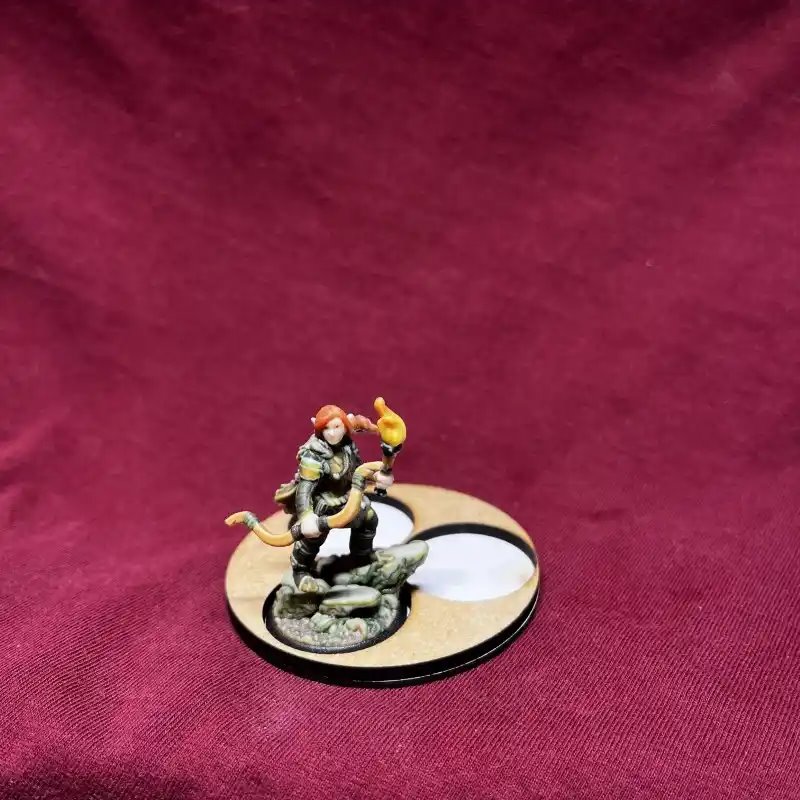RSL Gaming AB | SAGA Hero-sabotbas - 3x25mm runda till 60mm