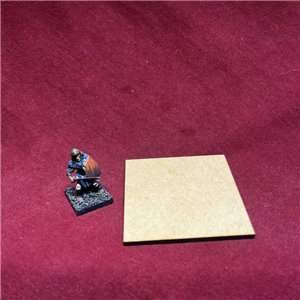 Fyrkantig 60mm MDF-bas