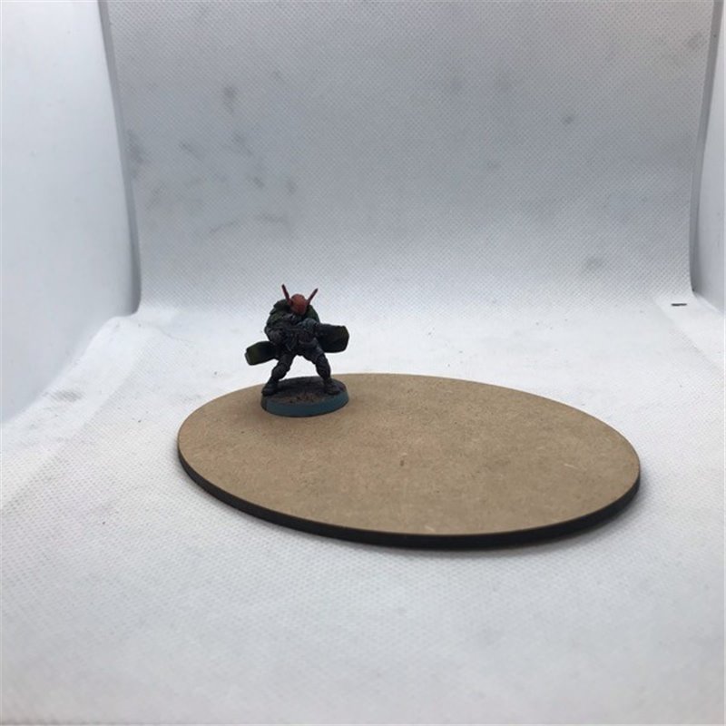 RSL Gaming AB | Oval 120x92mm MDF-bas