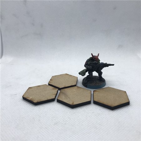 RSL Gaming AB |  Hexagon-formad 30mm MDF-bas