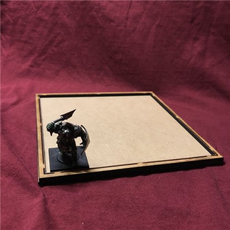 RSL Gaming AB | Movement tray, 5x5 för fyrkantiga 25mm-baser