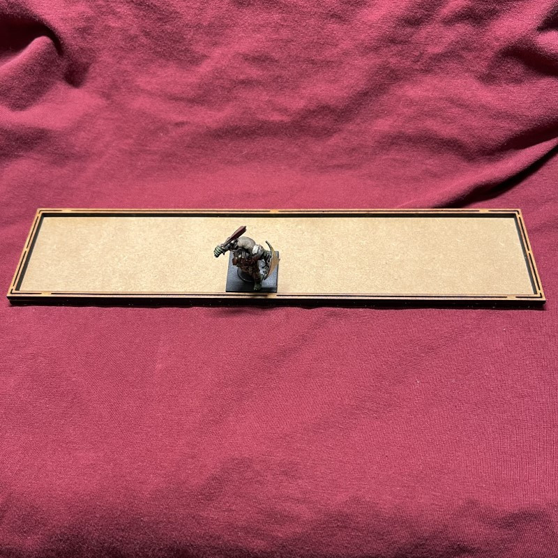 RSL Gaming AB | Movement tray, 10x2 för fyrkantiga 25mm-baser