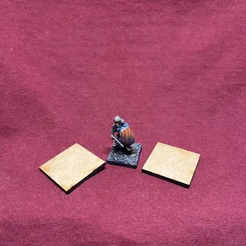 RSL Gaming AB | 30mm MDF-bas, Fyrkantig